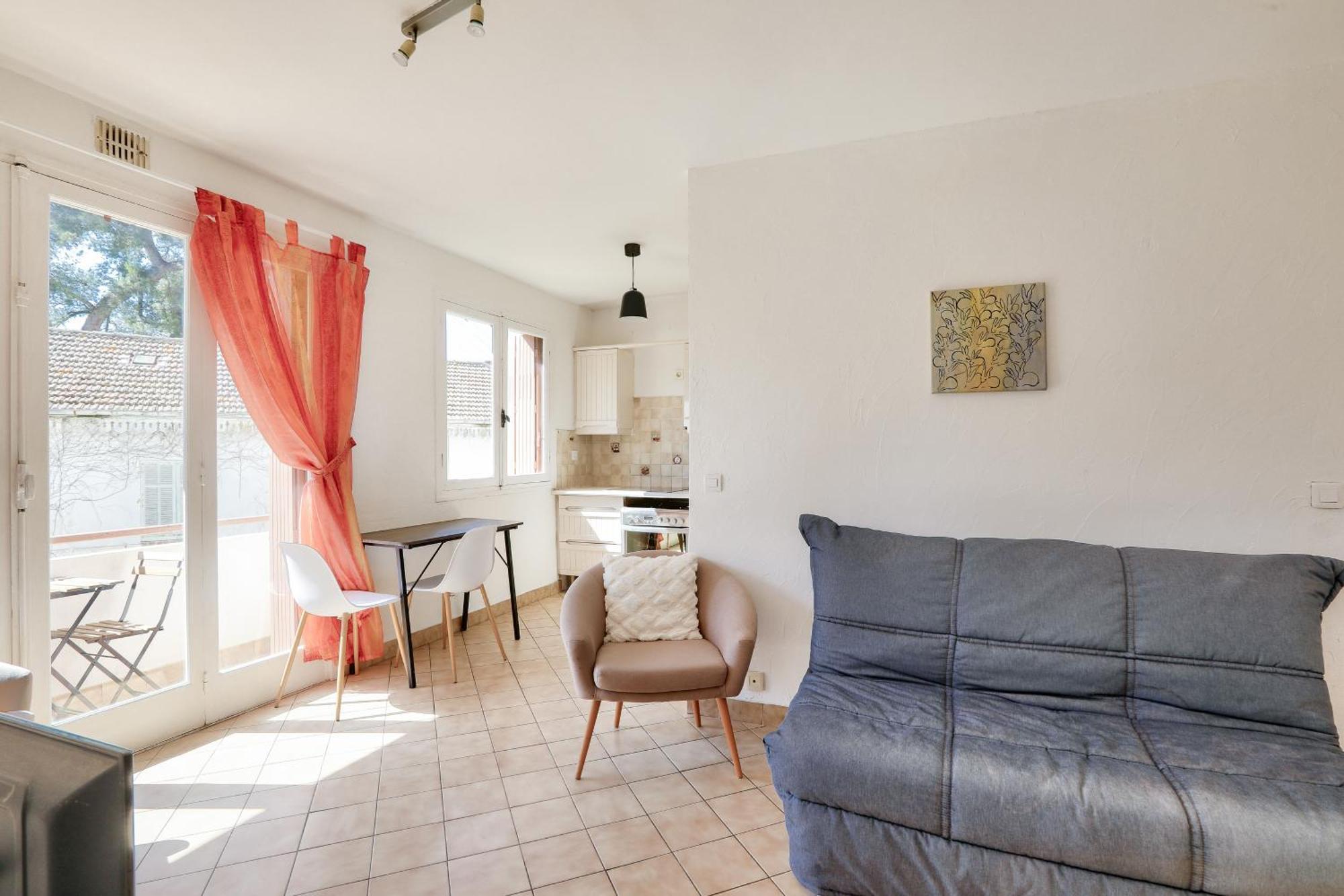 Superbe T2 Avec Balcon A *